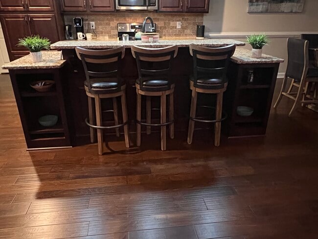 Photo - 4875 Ken Miles Dr