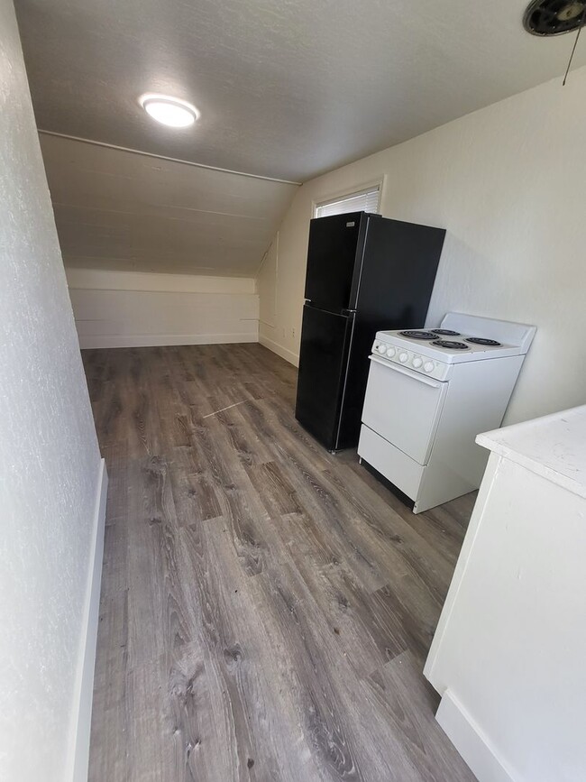 Photo - HAR0204-208-205 1/2>** Unit HAR0208 1/2