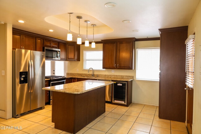 Photo - 5822 Beaumont Pl