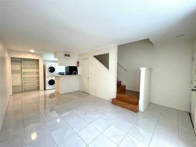 Photo - 2100 Wilcrest Dr Unit 123