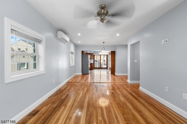 Photo - 12 Roosevelt Ave