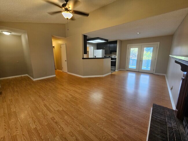 Photo - 1529 Stone Hill Rd