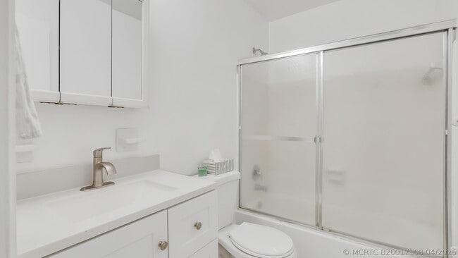 Photo - 711 SE 15th St Unit 5