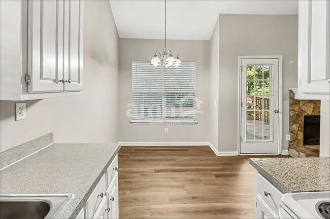 9 Herald Dr