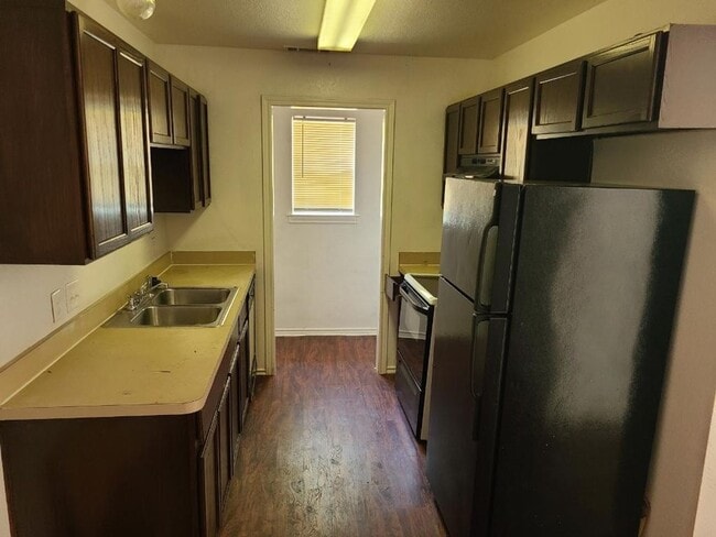 Photo - 3421-3423 Bright St Unidad 3421