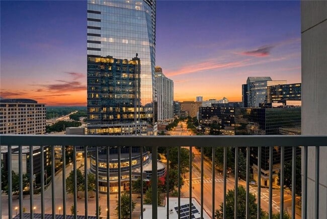 Building Photo - 3324 Peachtree Rd NE Unit 1403