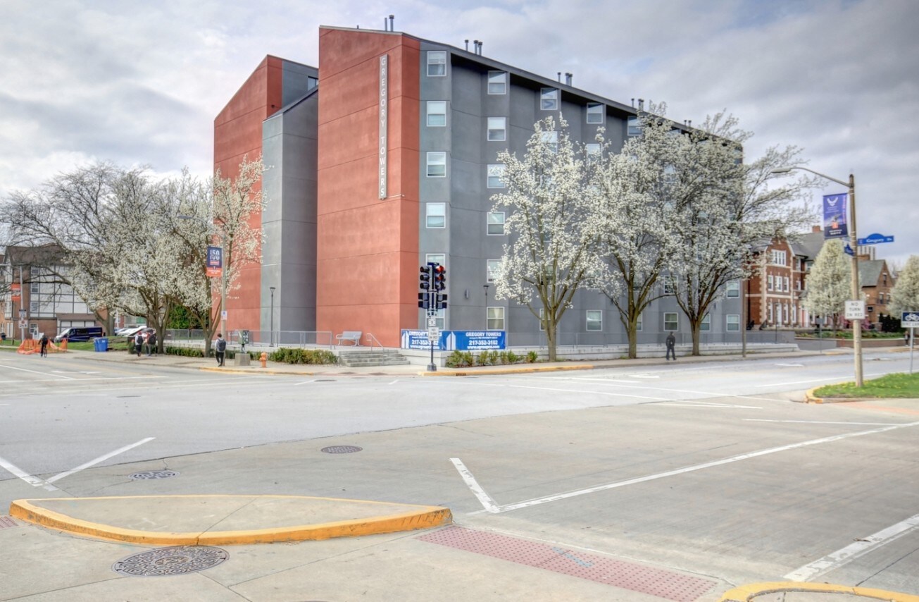 Photo - Gregory Towers Apartments