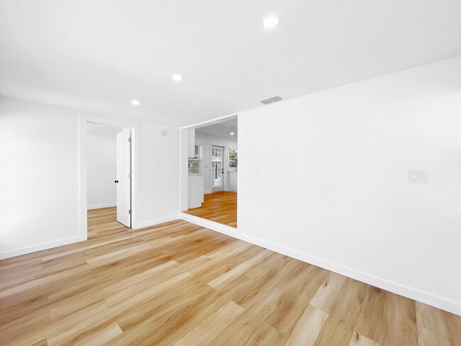 Photo - 4631 Queensboro Ave S Unit 4631
