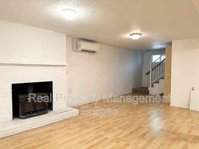 Photo - 295 NW Cherry Pl Unidad B