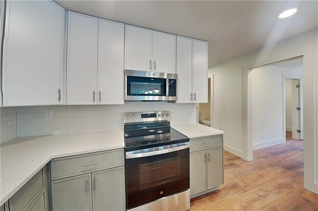 Photo - 360 Simpson Terrace NW