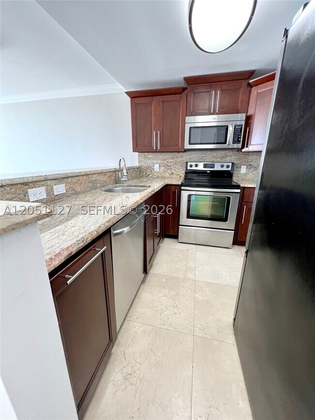 Photo - 1045 10th St Unit 902