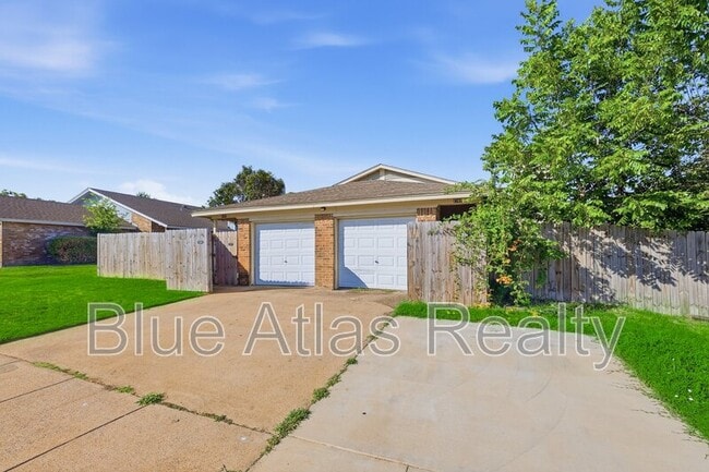 Building Photo - 2747 Countryside Ln