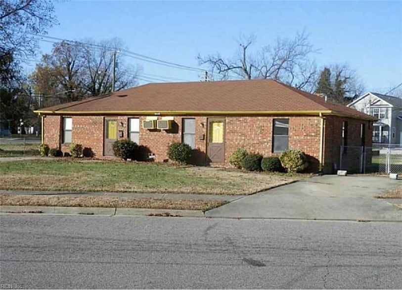 Photo - 1011 Watson St