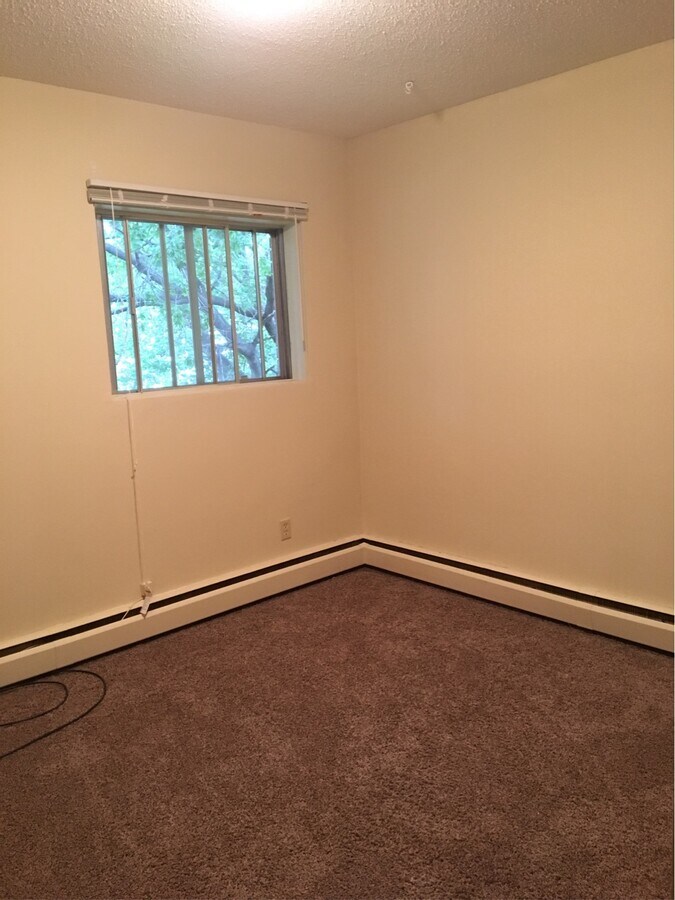 Photo - 0 Bed 0 Bath Unit in Red Deer, AB Unit 301