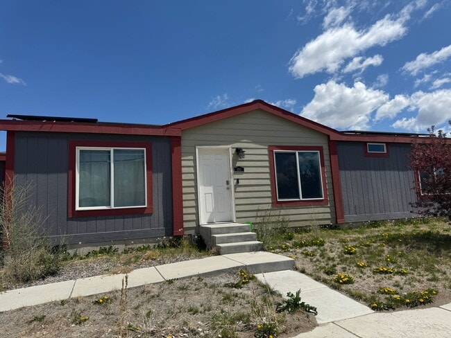 Photo - 1581 Daisy Dr