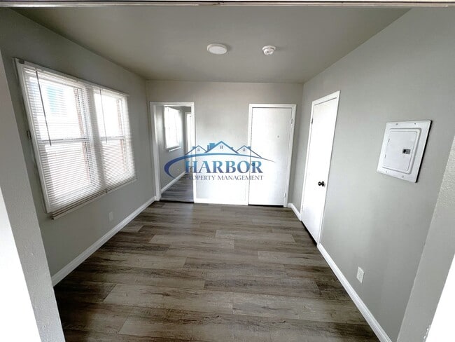 Photo - 782-786 W 18th St Unidad 784