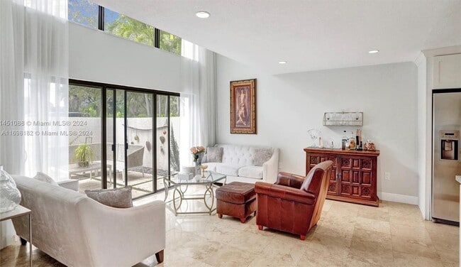 Photo - 7065 SW 67th Ave Unidad # 13