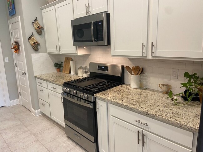 Photo - 166 Cullom Dr