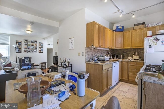 Photo - 626 S 19th St Unit 3F