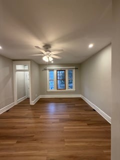 Building Photo - 345 Krams Ave