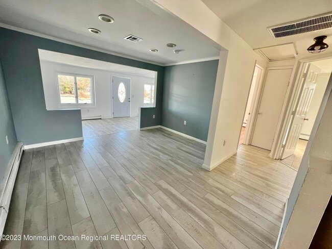 Photo - 798 Fischer Blvd