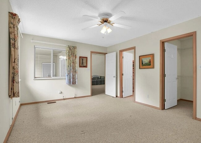 1801 Glenwood Oaks Ct