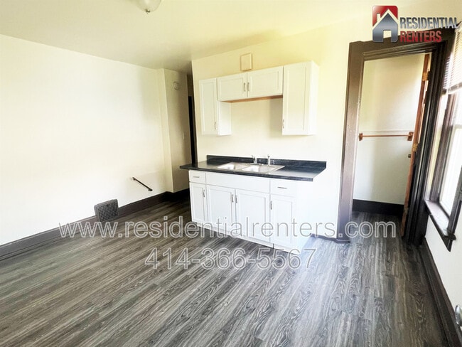 Photo - 3005 N 1st St