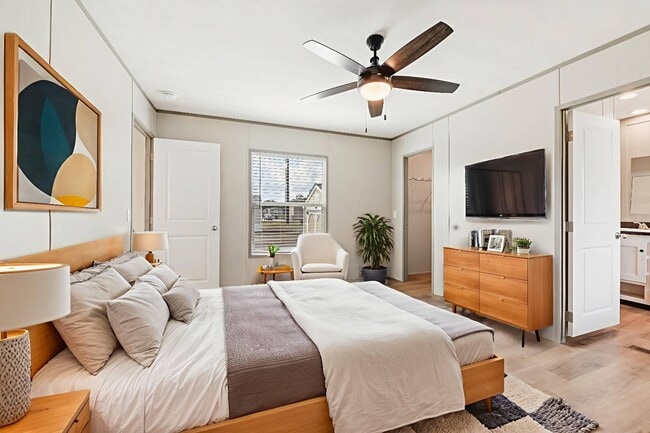 Photo - 217 Hollys Eddy Ln