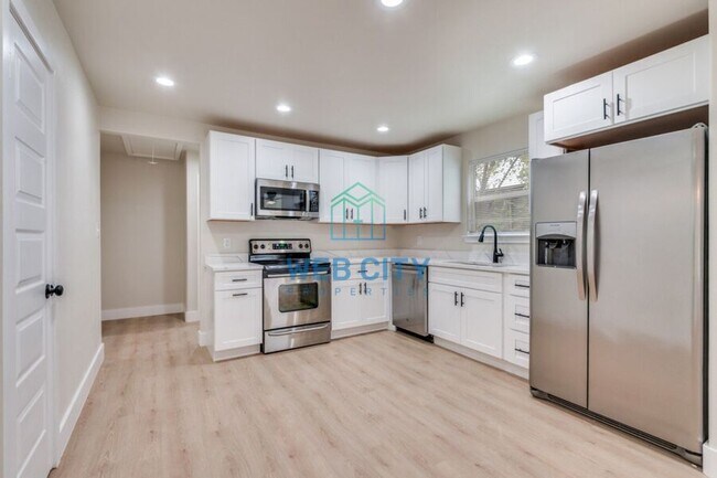 Photo - 2546 Kathleen Ave