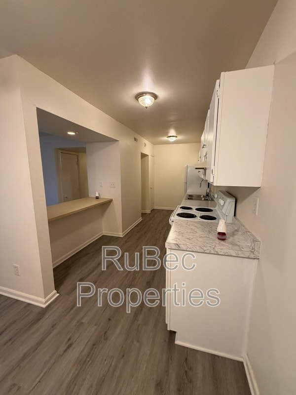 Photo - 702 Farmhurst Dr Unidad N