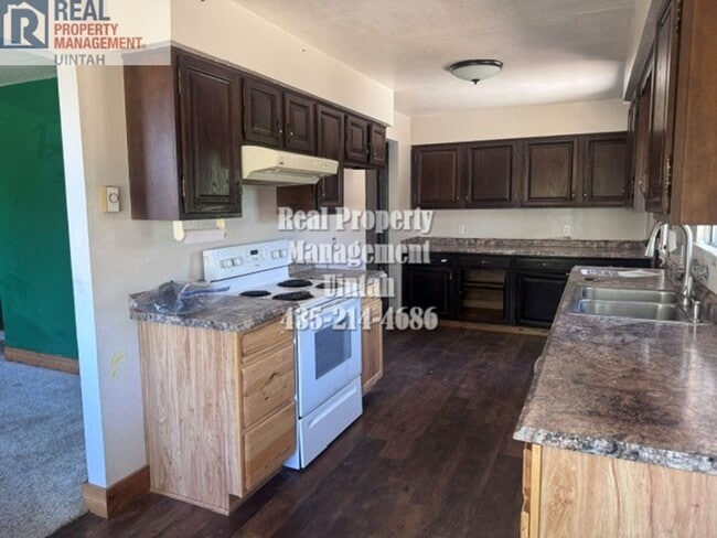 Photo - Charming 3 Bedroom 1 Bathroom Horse Property