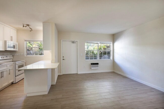 Photo - 6511 Santona St Unidad C18