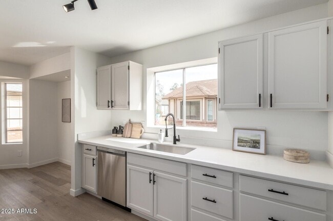 Photo - 8520 W Palm Ln