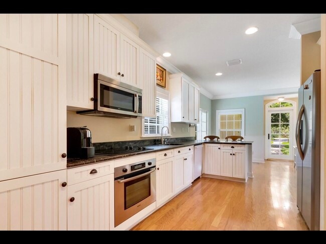 Photo - 1856 SE Colony Way