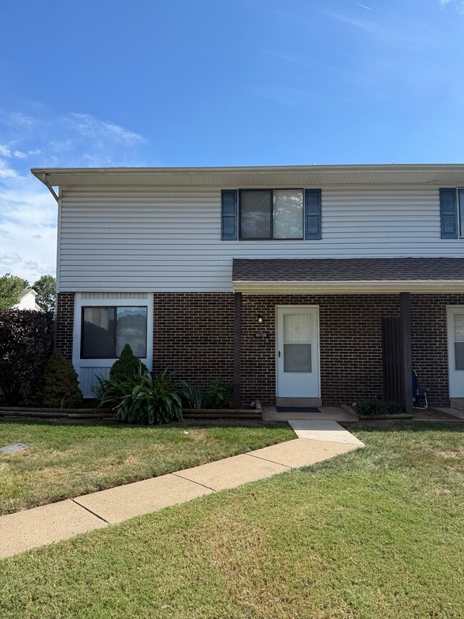 Photo - 9015 Sandalwood Dr