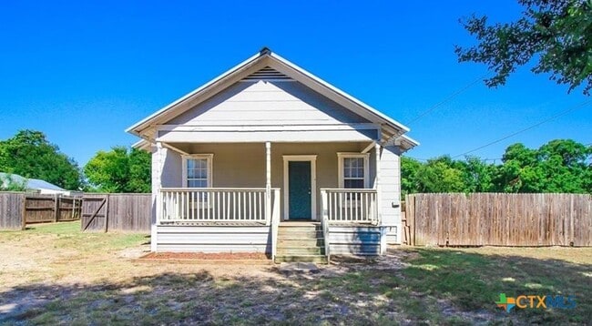 Photo - 303 S Wilson Valley Dr House
