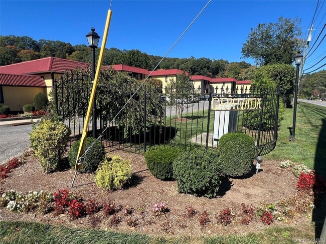 Photo - 2 Granada Crescent Unidad 8