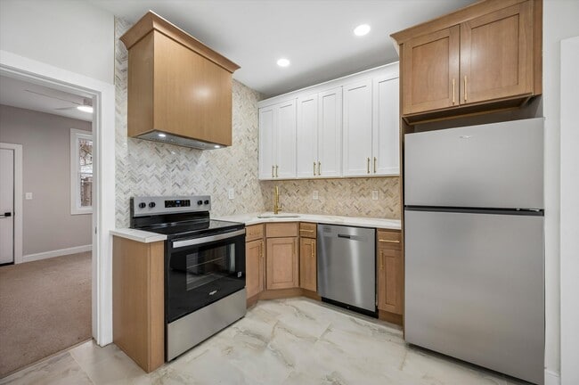 Photo - 4946 Aspen St