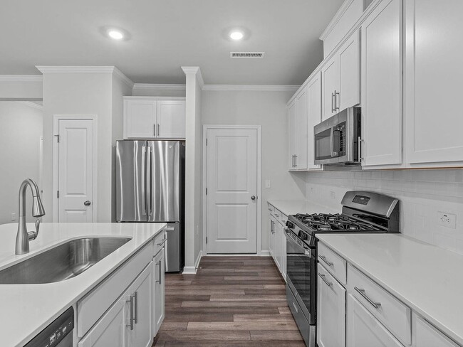 Photo - 3BR Like-New Townhome – GREAT PRICE - Community Pool/Playground