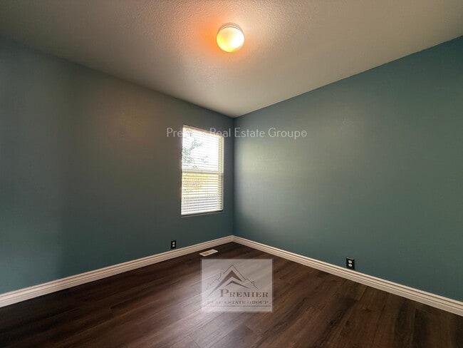 Photo - 7972 Brocket Ln