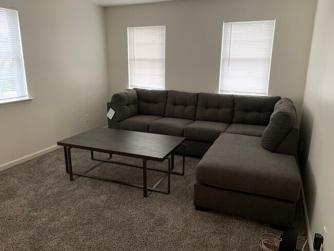 Photo - 4 Drexel Ave Unidad B