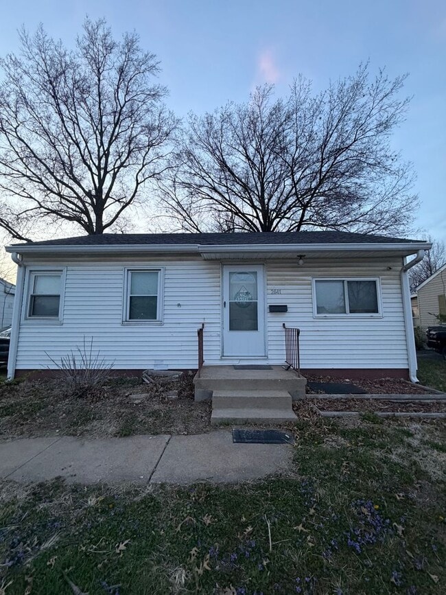 Building Photo - 3 bed | 1 bath Home for Rent in Granite City