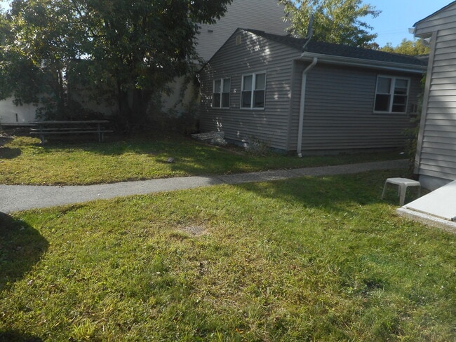 Easy entry 1st floor duplex