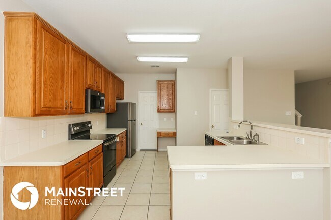 Photo - 920 Medina Dr