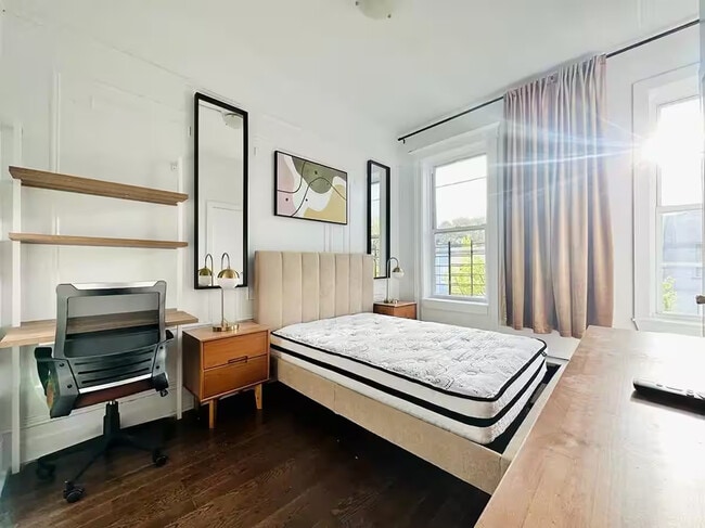 Photo - Furnished room/NOT APARTMENT Unit 3R