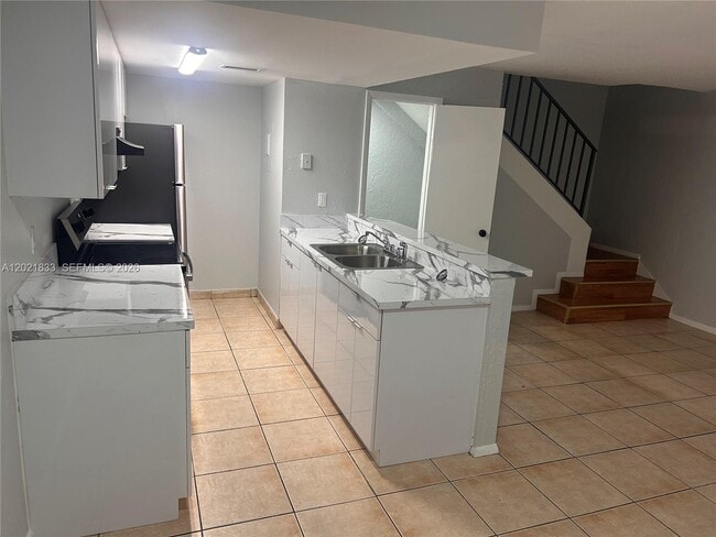 Photo - 2067 Ilene Ct Unit 2