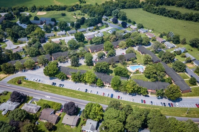 Photo - Spring Manor