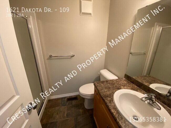 Photo - 2 bed 2 bath Condo located in east Regina, SK. Unit 109