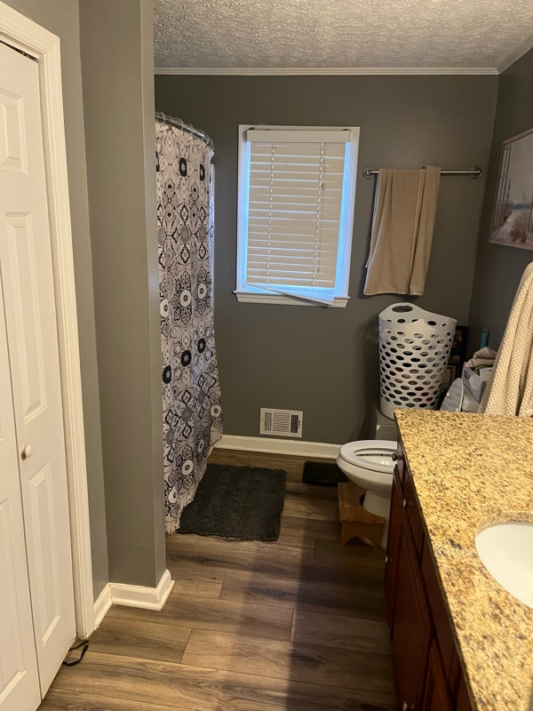 Photo - 142 Wanda Ave