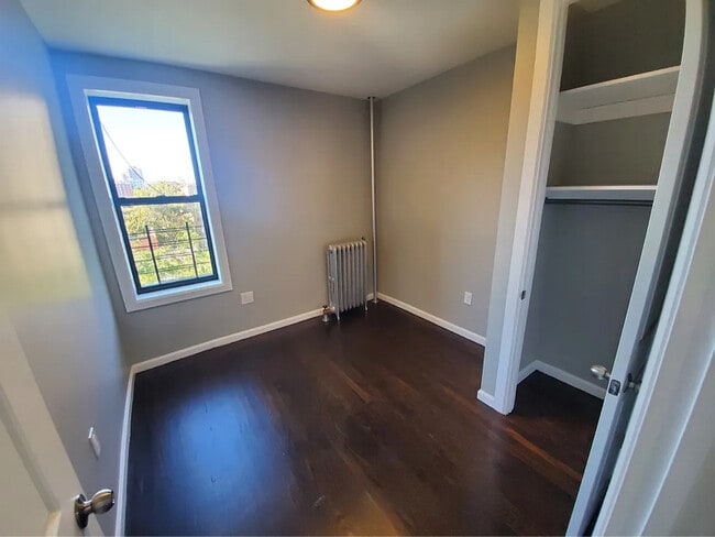 Photo - 901 Woodycrest Ave Unit 5